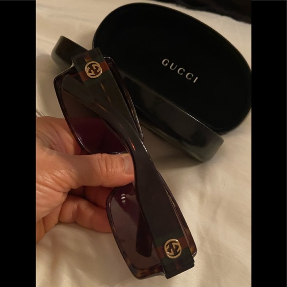 Gucci the Must have CLASIC Sun glusses - Picture 16 of 16